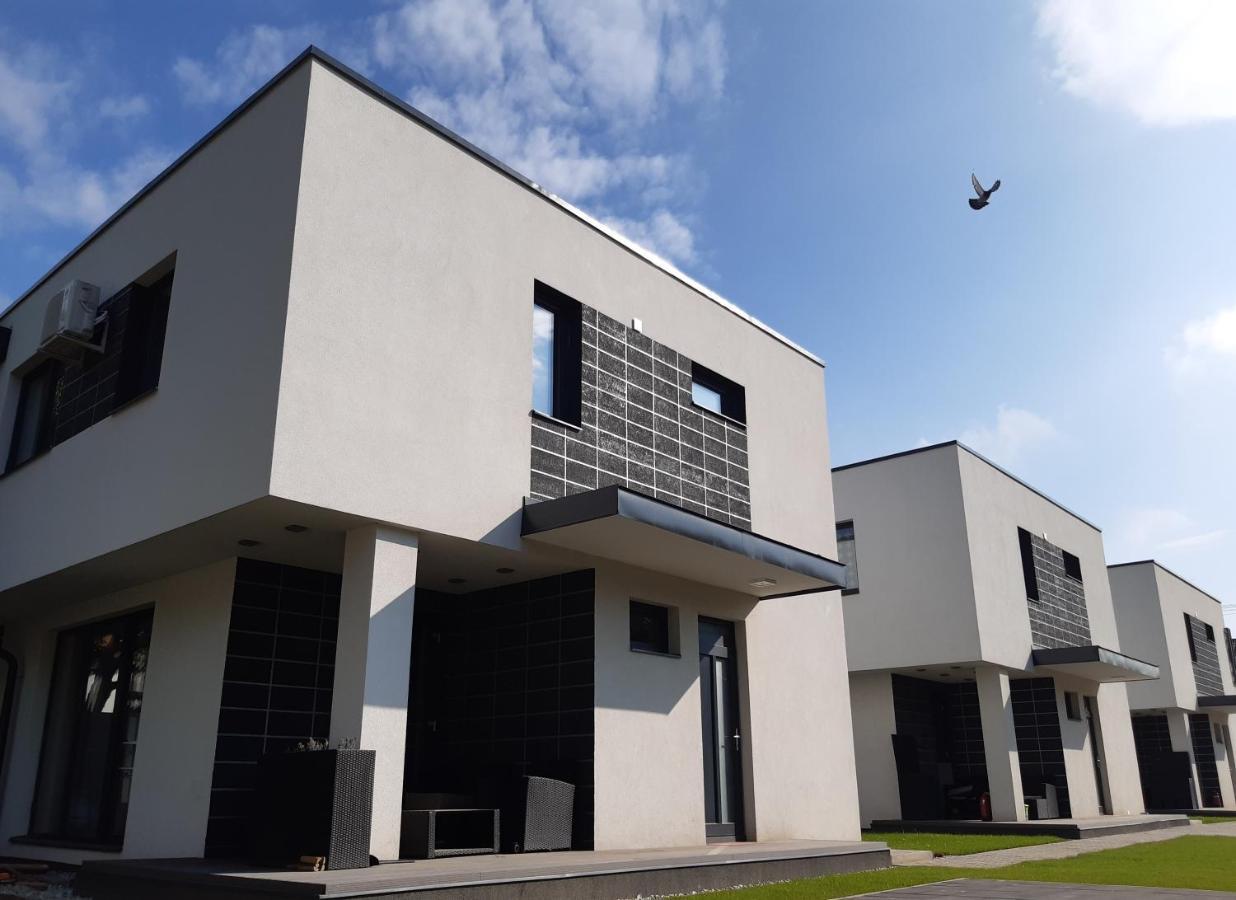 St Emmerich Residence Gyor Exterior photo